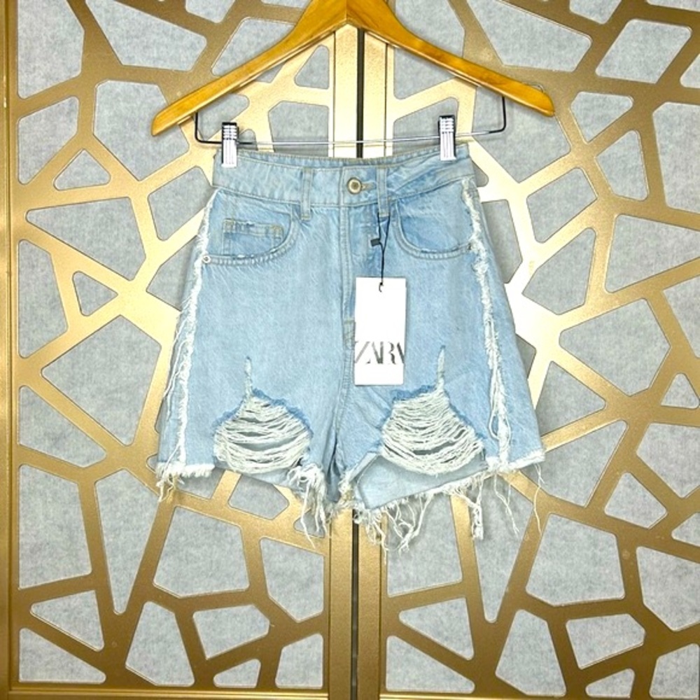 High Rise Fit‎ Distressed Denim/Jean Shorts NWT